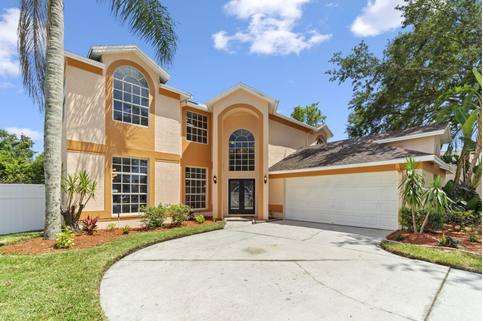 GIF84 - Outsource real estate photo enhancement services